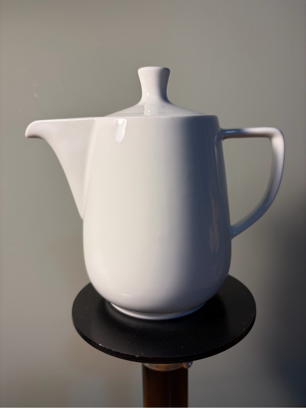 VTG Melitta Germany White Porcelain Teapot Coffee Pot MCM No Drip Spout 32 oz
